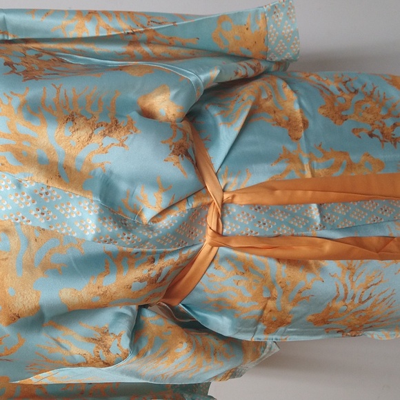 NEW! Sassy Jones Printed Wrap Topper Robe with Belt, Teal - Picture 3 of 15